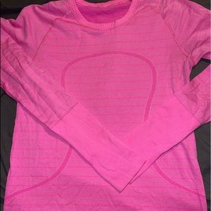 Lululemon swiftly tech long sleeve size 8